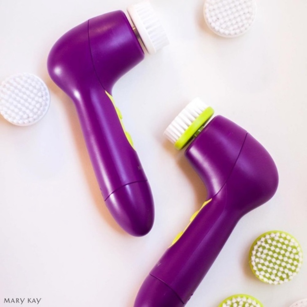 Mary Kay skinvigorate brush